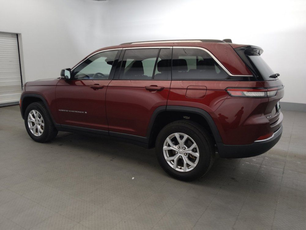 Used 2023 Jeep Grand Cherokee Limited AWD/4WD image 3