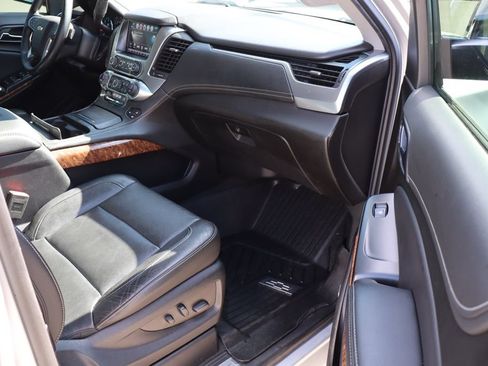Used 2019 Chevrolet Tahoe Premier AWD/4WD image 52