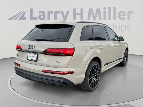Used 2023 Audi Q7 3.0T Prestige AWD/4WD image 5