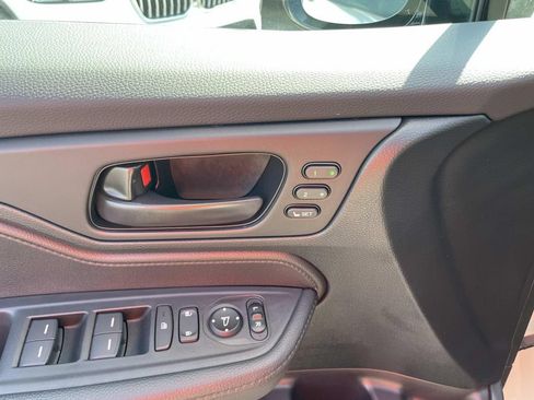 Used 2024 Honda Odyssey Sport image 16