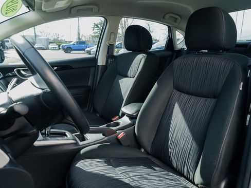 Used 2019 Nissan Sentra SV image 18