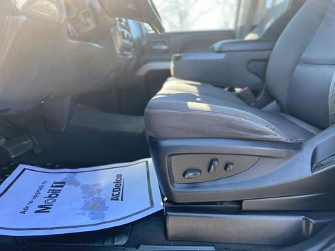 Used 2019 Chevrolet Silverado 1500 LT w/ All Star Edition image 21