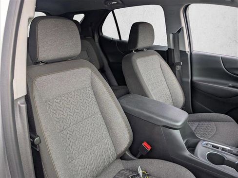 Used 2024 Chevrolet Equinox LT image 17