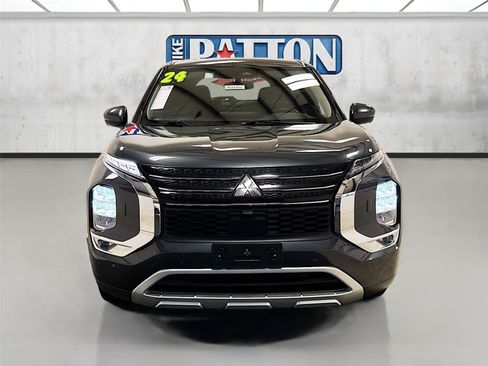 Used 2024 Mitsubishi Outlander SE Black Edition AWD/4WD image 2