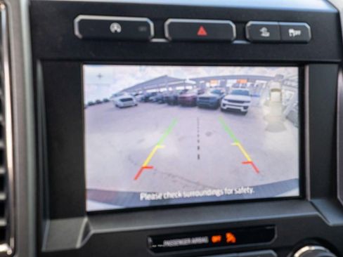 Used 2020 Ford F150 Raptor w/ Raptor Hood Graphics Package image 32