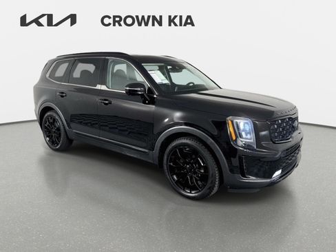 Used 2021 Kia Telluride SX w/ SX Prestige Package AWD/4WD image 3