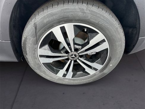 New 2025 Mercedes-Benz GLB 250 4MATIC image 10