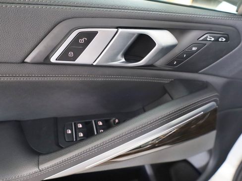 Used 2020 BMW X6 xDrive40i w/ M Sport Package AWD/4WD image 22