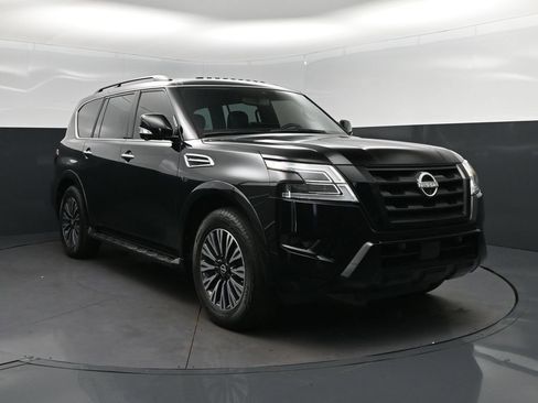 Used 2022 Nissan Armada SL w/ Midnight Edition Package RWD image 9