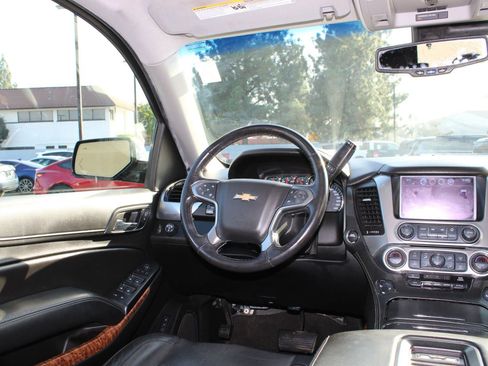 Used 2018 Chevrolet Tahoe Premier image 23