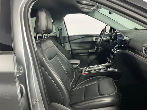 Used 2024 Ford Explorer Limited image 37