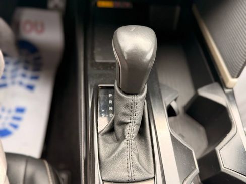 Used 2025 Toyota Camry SE FWD image 19