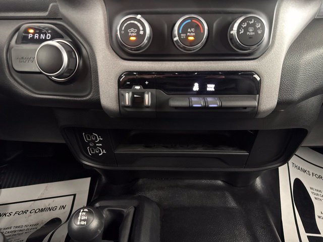 Used 2024 RAM 3500 Tradesman w/ Chrome Appearance Group AWD/4WD image 15