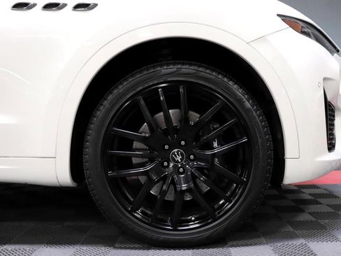 Used 2022 Maserati Levante Modena image 86