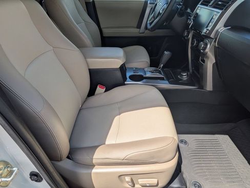 Used 2022 Toyota 4Runner SR5 Premium w/ Moonroof Package AWD/4WD image 30