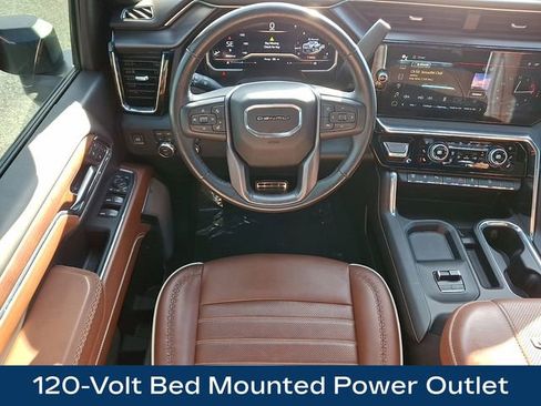 Used 2024 GMC Sierra 2500 Denali Ultimate image 16