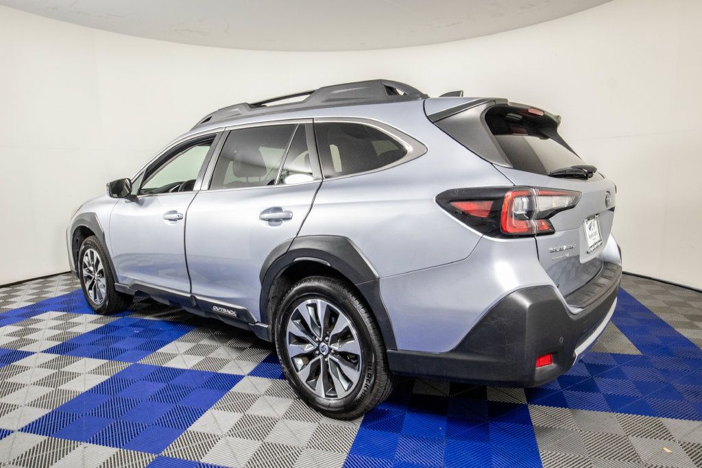 Used 2023 Subaru Outback Limited AWD/4WD image 7