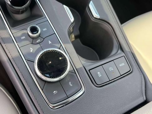 Used 2023 Cadillac XT4 Luxury w/ Cold Weather Package AWD/4WD image 30
