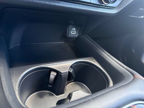 Certified 2024 Honda HR-V Sport image 30