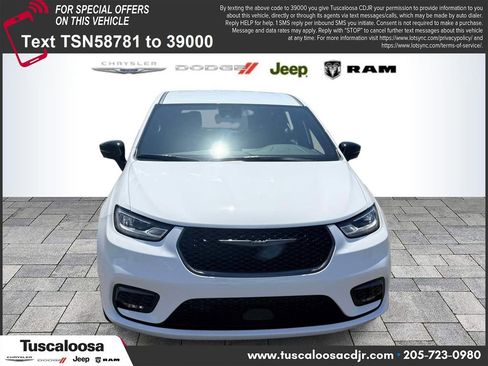 New 2026 Chrysler Pacifica Select FWD image 2