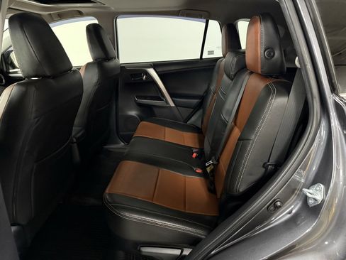 Used 2016 Toyota RAV4 XLE image 18