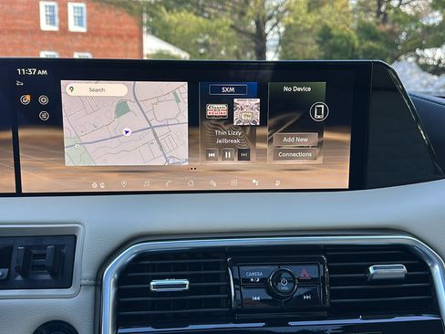 Certified 2025 Nissan Armada Platinum Reserve image 19