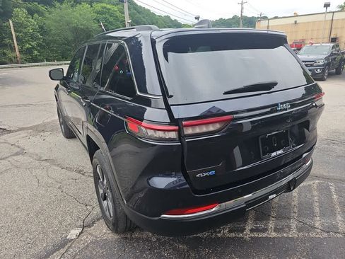 Used 2024 Jeep Grand Cherokee Limited 4xe image 10