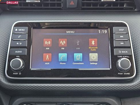 New 2025 Nissan Kicks Play S image 13