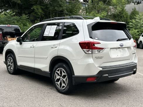 Used 2019 Subaru Forester Premium AWD/4WD image 22