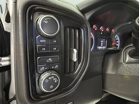 Used 2022 Chevrolet Silverado 1500 Custom Trail Boss w/ LPO, Dark Essentials Package image 19