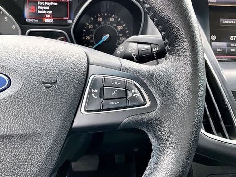 Used 2015 Ford Focus Titanium FWD image 24