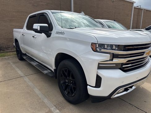 Used 2019 Chevrolet Silverado 1500 High Country w/ Technology Package image 4