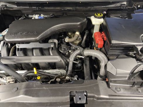 Used 2022 Nissan Rogue Sport SL FWD image 30