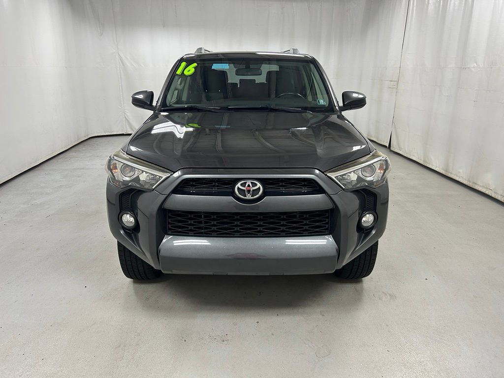 Used 2016 Toyota 4Runner SR5 AWD/4WD image 3