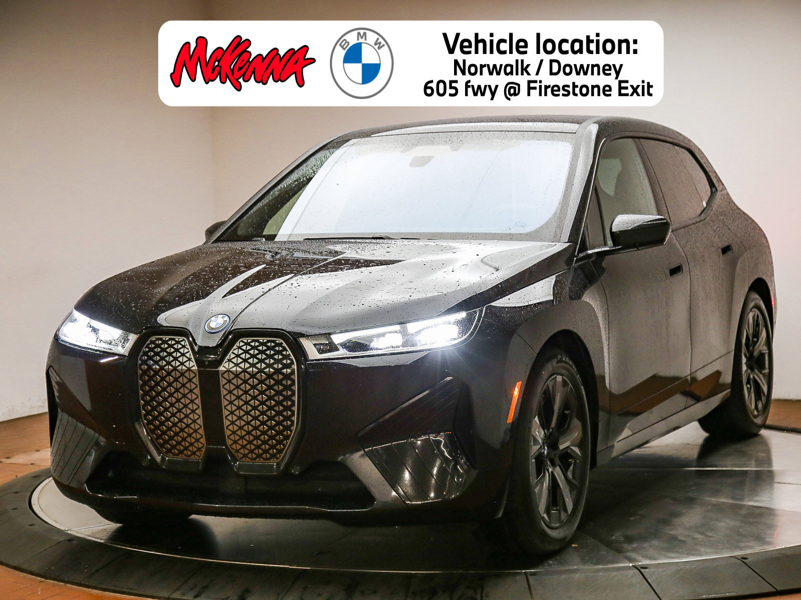 Certified 2023 BMW iX xDrive50 w/ Premium Package AWD/4WD image 1