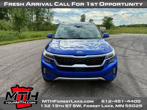 Used 2021 Kia Seltos SX w/ SX Sunroof Package AWD/4WD image 3