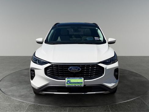 Used 2025 Ford Escape SE w/ PHEV Premium Package FWD image 2