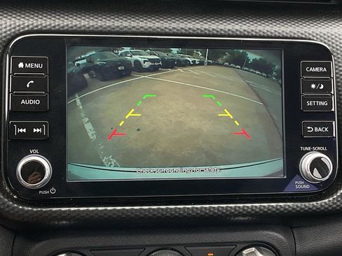 Used 2024 Nissan Kicks SV image 28