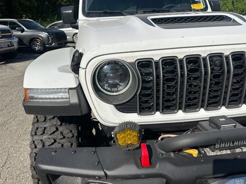 Used 2026 Jeep Wrangler Unlimited Rubicon AWD/4WD image 20