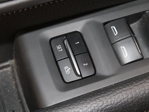 Used 2022 GMC Yukon Denali AWD/4WD image 37