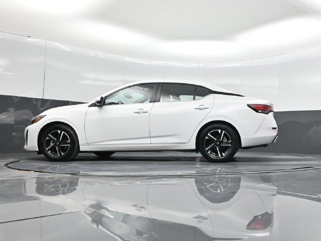 Used 2025 Nissan Sentra SV FWD image 58