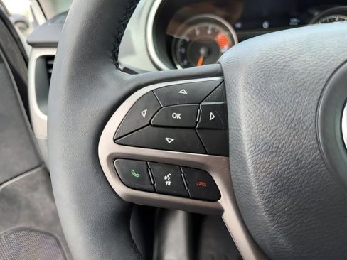 Used 2022 Jeep Cherokee Latitude Lux AWD/4WD image 20
