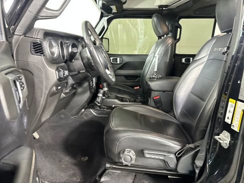 Used 2020 Jeep Gladiator Overland image 11