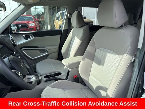 Used 2024 Kia Soul LX w/ Option Group 015 image 12