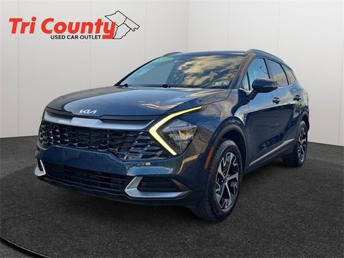Used 2023 Kia Sportage EX image 3