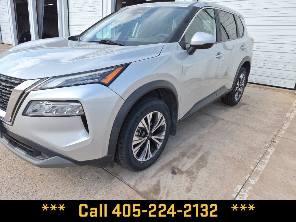 Used 2023 Nissan Rogue SV FWD image 4