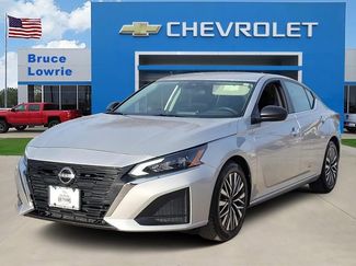 Used 2024 Nissan Altima 2.5 SV video 1