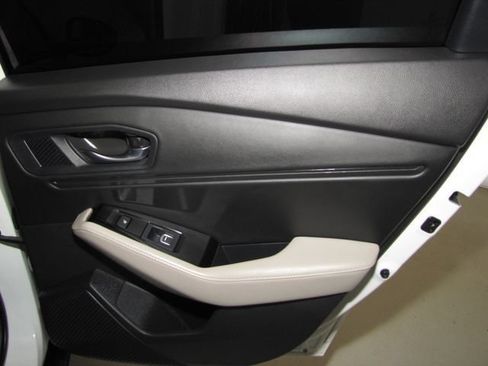 Used 2025 Honda Accord Touring image 19