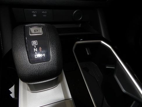 New 2025 Mitsubishi Outlander ES image 19