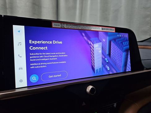 New 2025 Toyota Crown Signia image 17